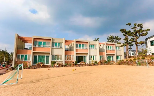 Jeju Nangbile House Pension