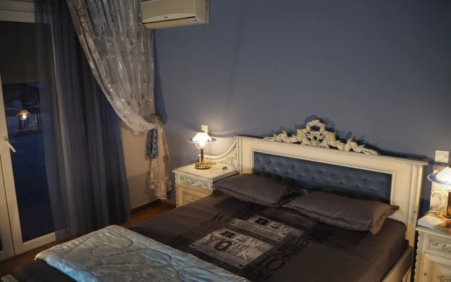 Villa Saronikos