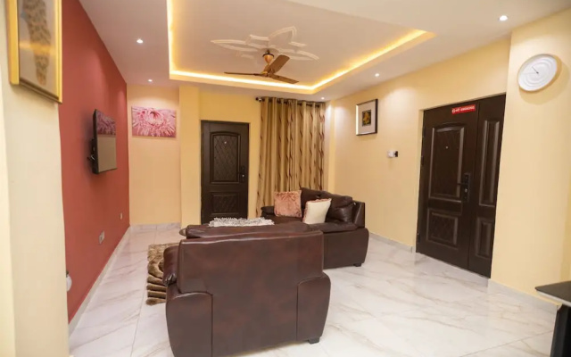 2 Bed Furnished Apartment - Wifi, Aircon, Parking