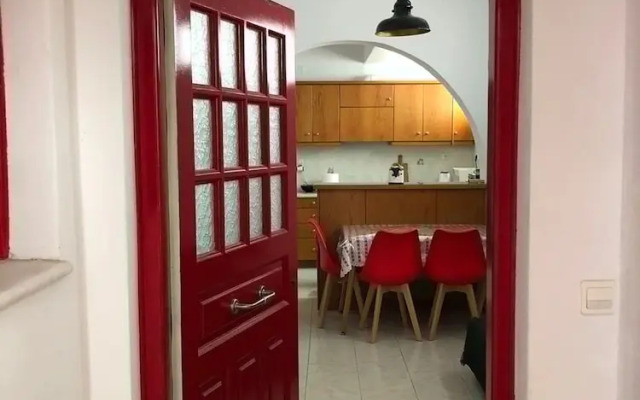 Cozy and Peaceful Apartment in the Center of Naxos