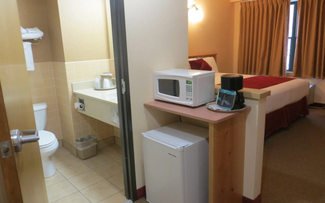 First Gold Hotel