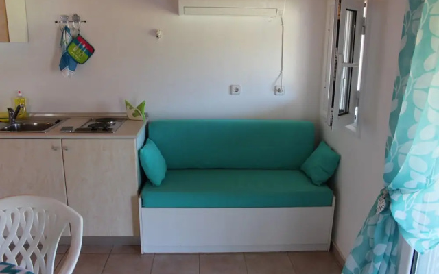 Maravilla Apartments