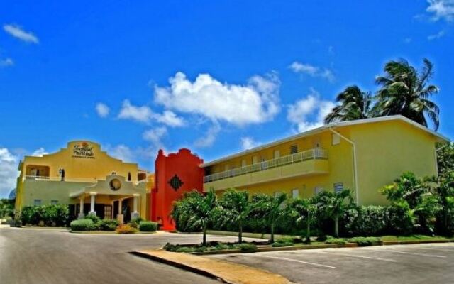 Tropical Winds Apartment Hotel 0