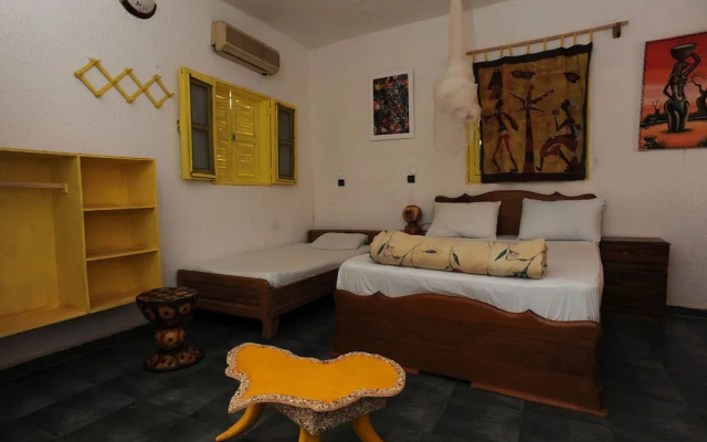Hotel Mimosa - Hostel