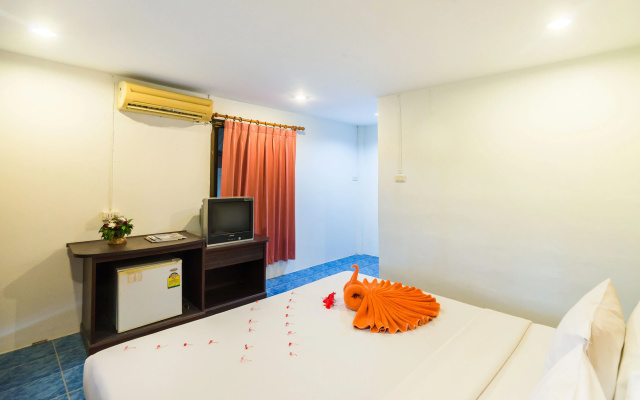 Kaw Kwang Beach Resort