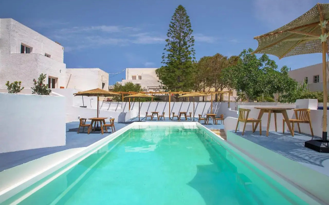 Отель Voca Hotel & Suites