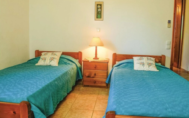 Awesome Home in Agios Vasilios With Wifi and 5 Bedrooms
