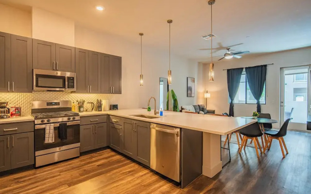 ROVE LIVING/KB - Scottsdale Grand