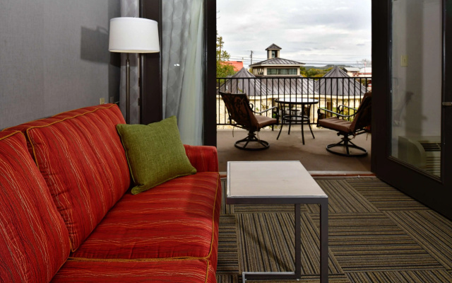 Hampton Inn & Suites Fredericksburg