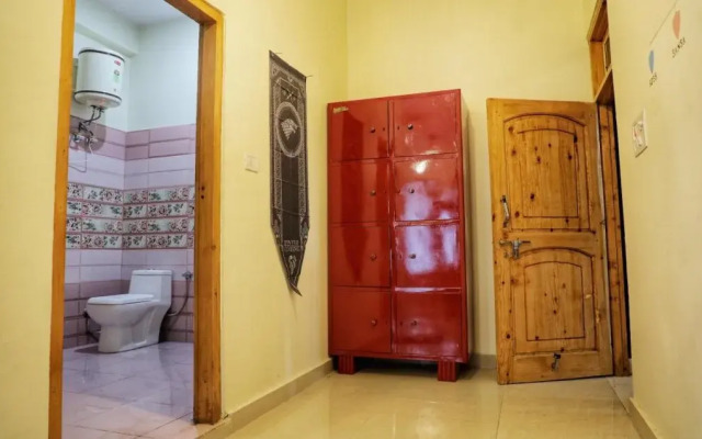 Whoopers Hostel