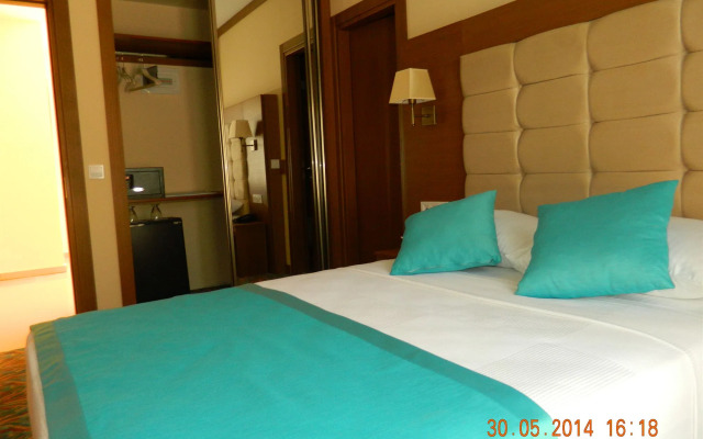 Liona Hotel