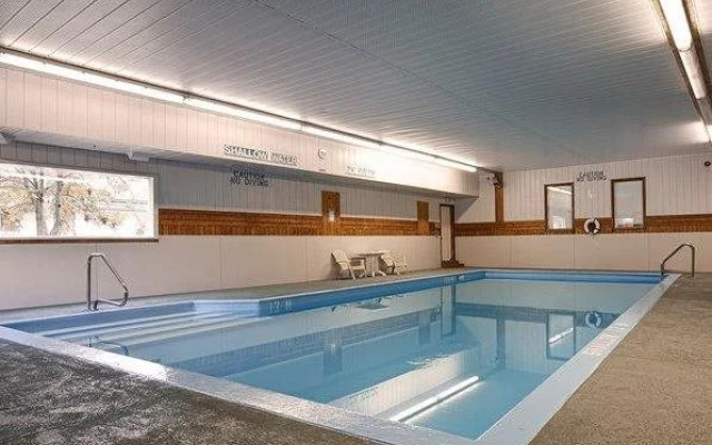 Sword Motor Inn