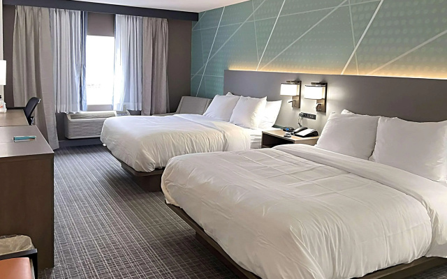 Comfort Inn & Suites Louisville Airport Fair & Expo