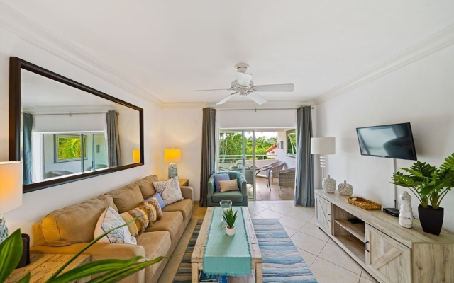 Glitter Bay Estate 414 1 Bedroom Apts