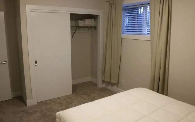 Lovely guest Suite in Calgary