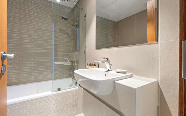Silkhaus Spacious 2bdr Stay in Julphar Tower