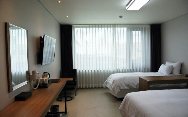 Hotel Noblesse Jeju