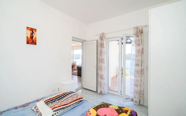 Apartment Kia