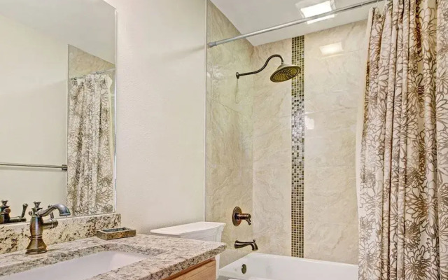 Heart of Breckenridge - 3 Br Condo