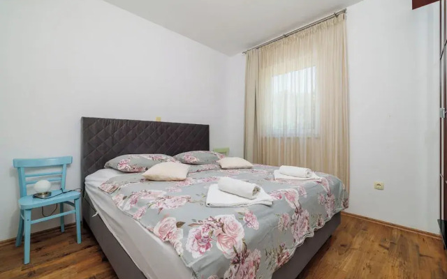 Apartments Snjezana