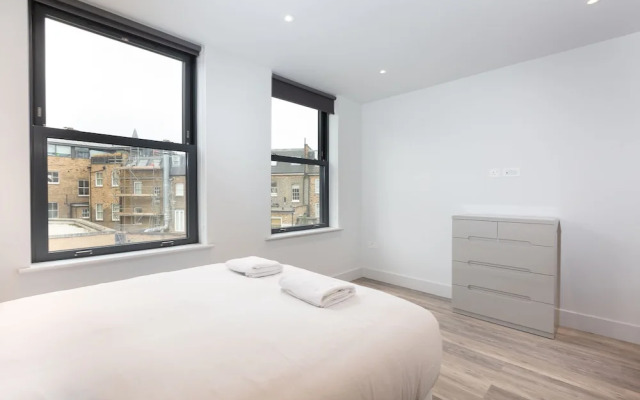 Family 2 Bed Apartment In Fulham Near Station