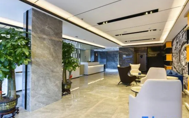 Yishang Hotel (Haiya Binfencheng Lingzhi Subway Station)