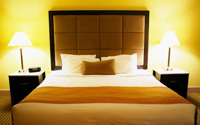 Pacific Inn Resort & Conference Center