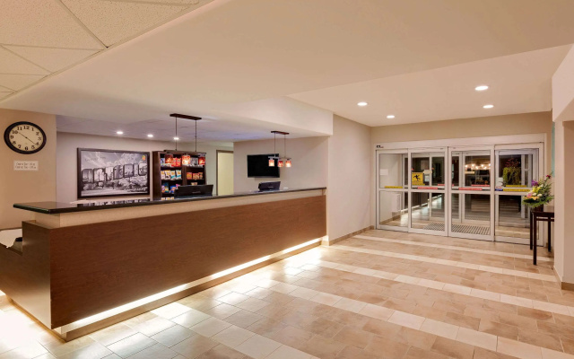 Super 8 by Wyndham Kapuskasing
