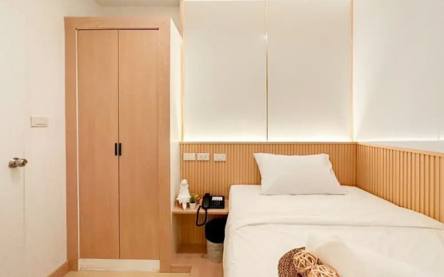 Thrive Hotel