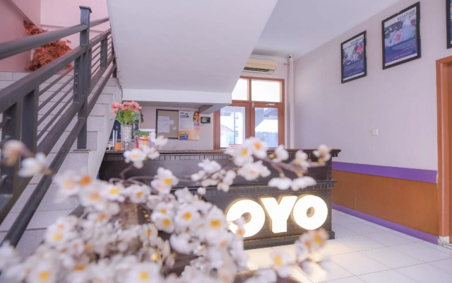 Oyo 884 Rumoh Pmi Hotel