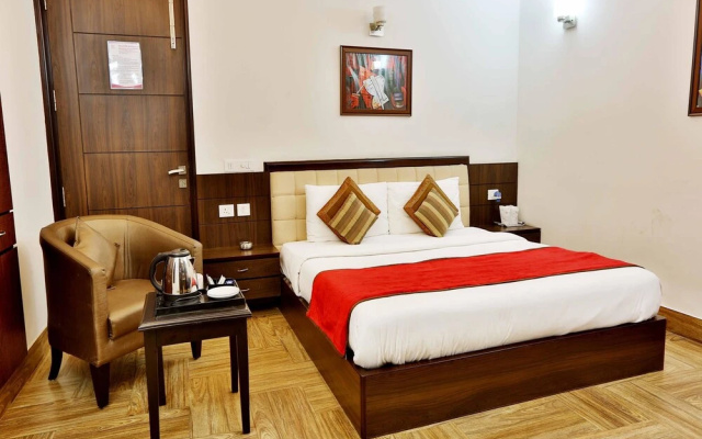 OYO 397 Hotel RR Residency