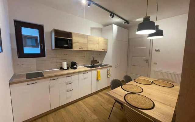 Pine Tree Residence