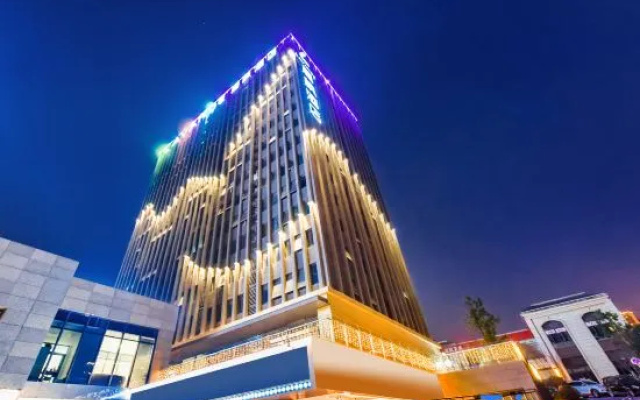 Lavande Hotel •Coach Center Station of Yunyang