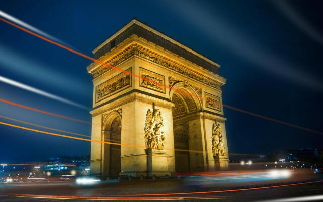 Отель Kleber Champs-Élysées Tour-Eiffel Paris вид на фасад