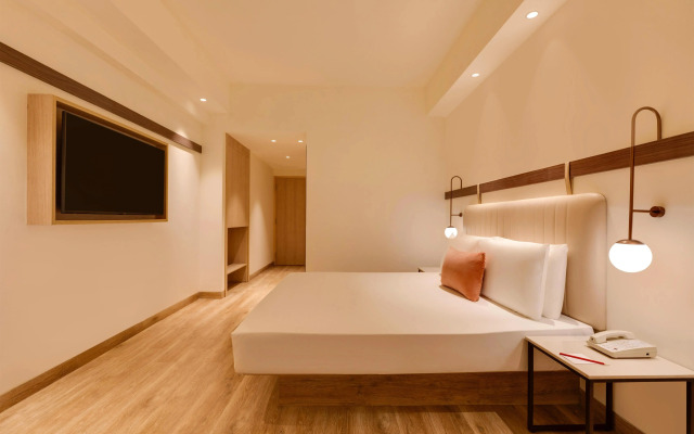 Red Fox by Lemon Tree Hotels, Hyderabad