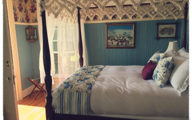 The Inn at Burnap's