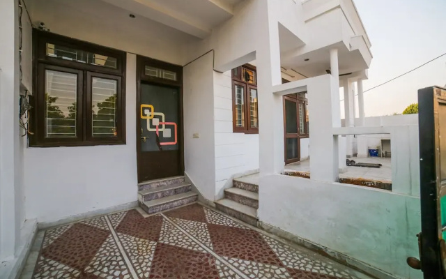 Oyo Home 16423 Spacious 3Bhk