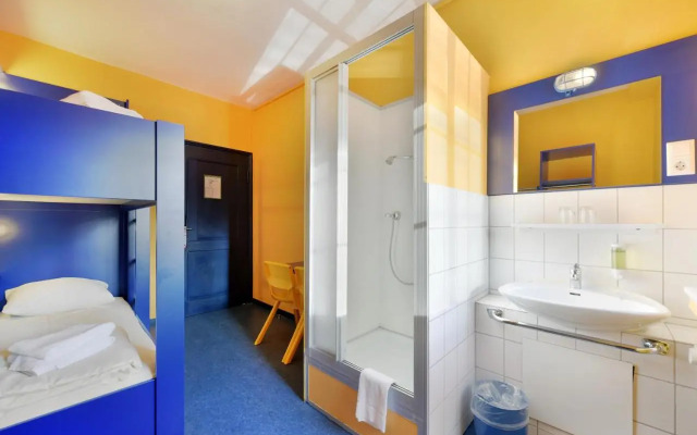 Bed'nBudget Expo-Hostel Rooms