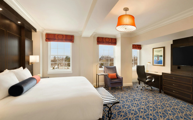 Hotel Saranac Curio Collection By Hilton
