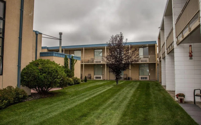 Baymont by Wyndham Fargo