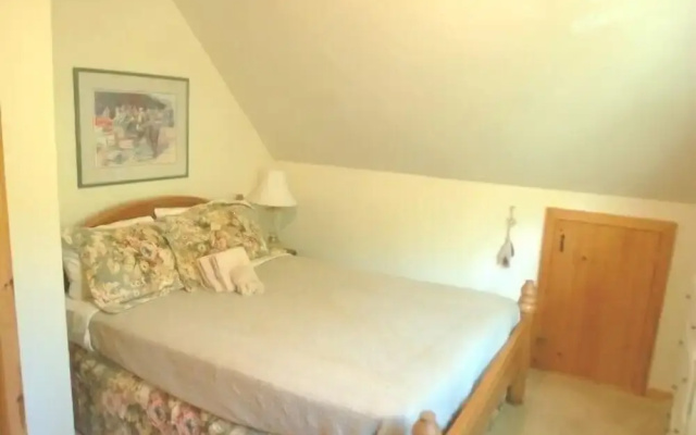 Mt. Baker Lodging Cabin 32 (Sleeps 7)