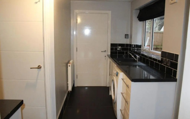4 Bedroom Detached Holiday Home with Hot Tub