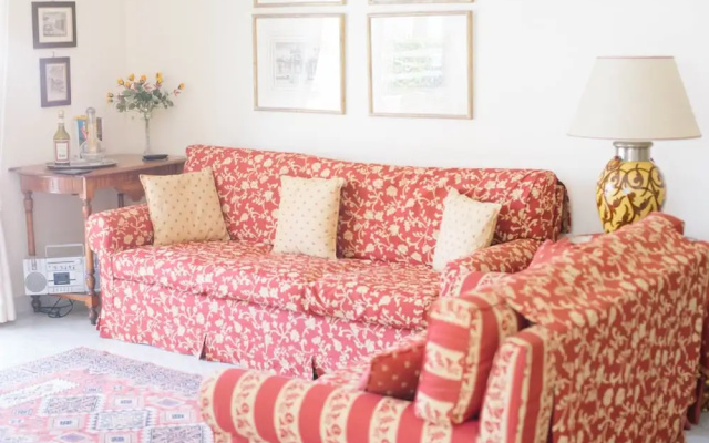 Lovely flat with terrace 5 min walk from sea