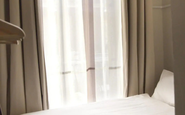 Griffin House Hotel