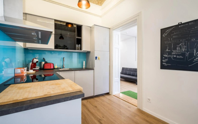 BpR Stylish VAGA BOND Apartment with AC