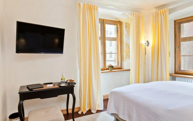 David Hotel