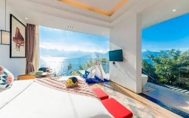 Sea Light Seascape Resort Hotel (Dali Yixi · Harbor Hotel)