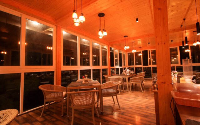 The Woods Retreat