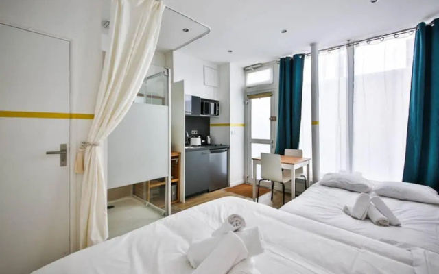 cosy independant studio proche gare et jardin