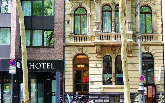 Отель The Ascot Hotel Köln Германия, Кёльн - 1 отзыв об отеле, цены и фото номеров - забронировать отель The Ascot Hotel Köln онлайн вид на фасад